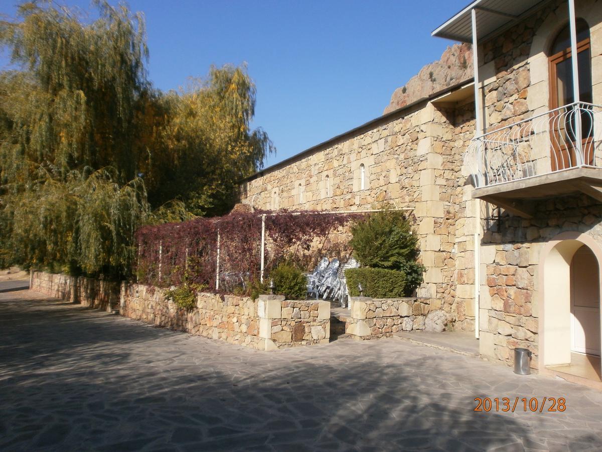 Noravank'S Hotel Areni Exterior photo